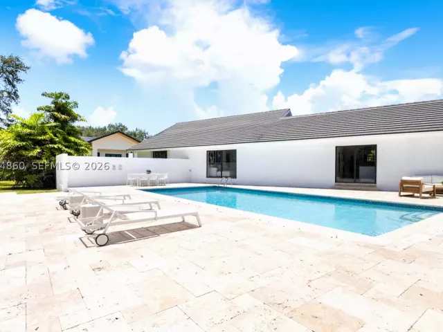 Продажа дома по адресу 11601 SW 88th Ave - фото 9360004