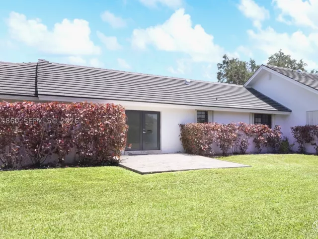 Продажа дома по адресу 11601 SW 88th Ave - фото 9360006