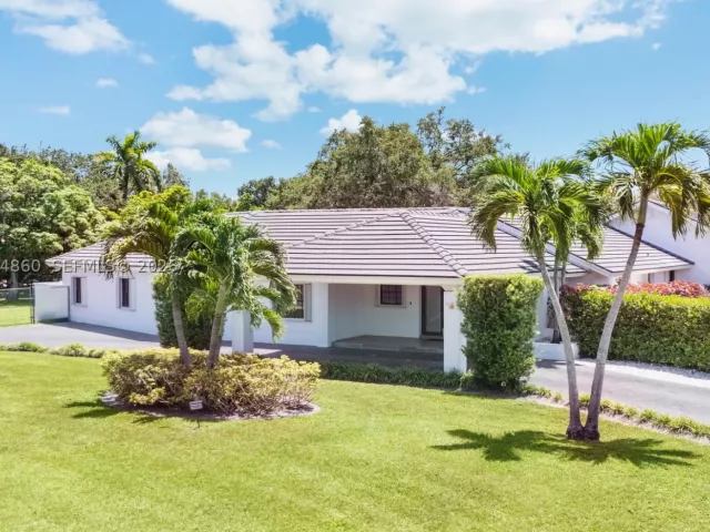 Продажа дома по адресу 11601 SW 88th Ave - фото 9360011