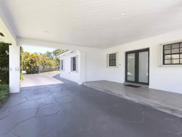 Продажа дома по адресу 11601 SW 88th Ave - фото 9360015