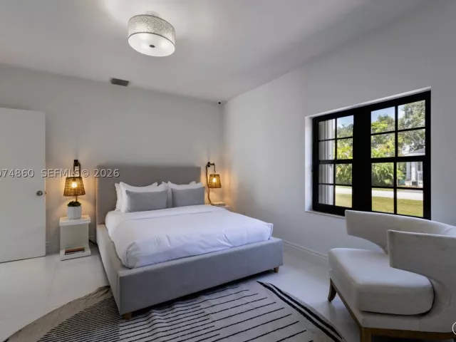 Продажа дома по адресу 11601 SW 88th Ave - фото 9360020