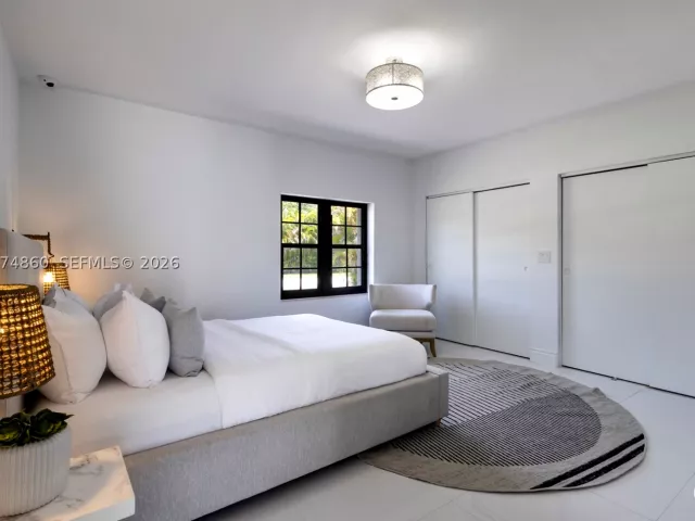 Продажа дома по адресу 11601 SW 88th Ave - фото 9360021