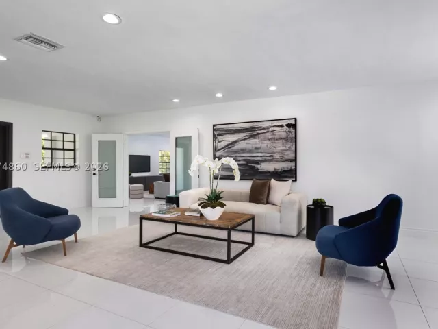 Продажа дома по адресу 11601 SW 88th Ave - фото 9359988