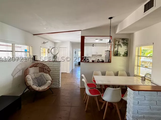 Продажа дома по адресу 935 Polk St - фото 9346447