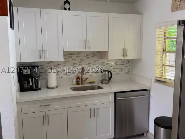 Продажа дома по адресу 935 Polk St - фото 9346448
