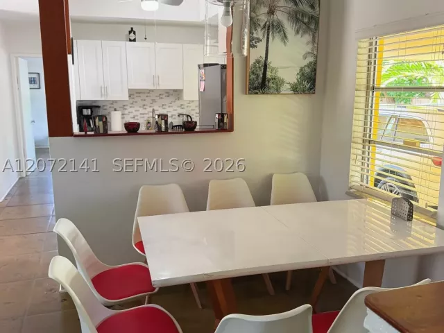 Продажа дома по адресу 935 Polk St - фото 9346449