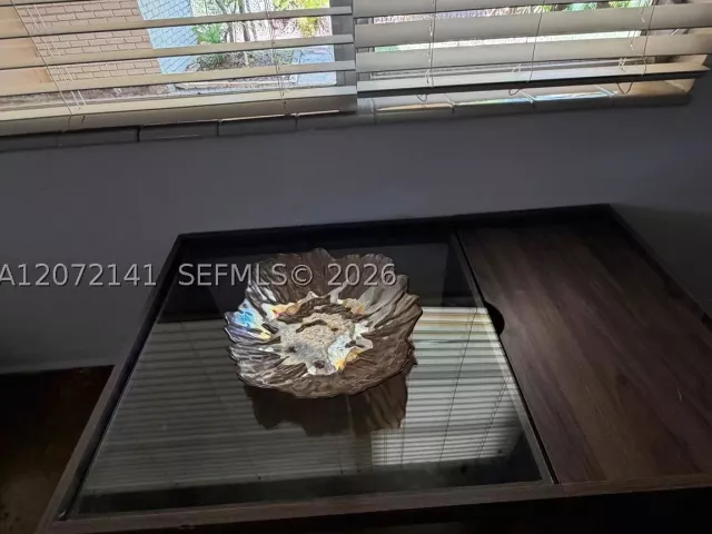 Продажа дома по адресу 935 Polk St - фото 9346452