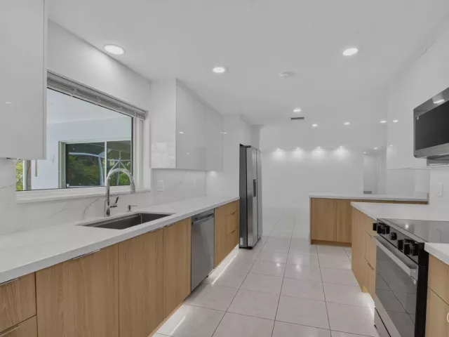 Продажа дома по адресу 4599 BRADY Boulevard - фото 9354064