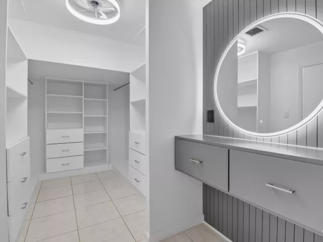 Продажа дома по адресу 4599 BRADY Boulevard - фото 9354072