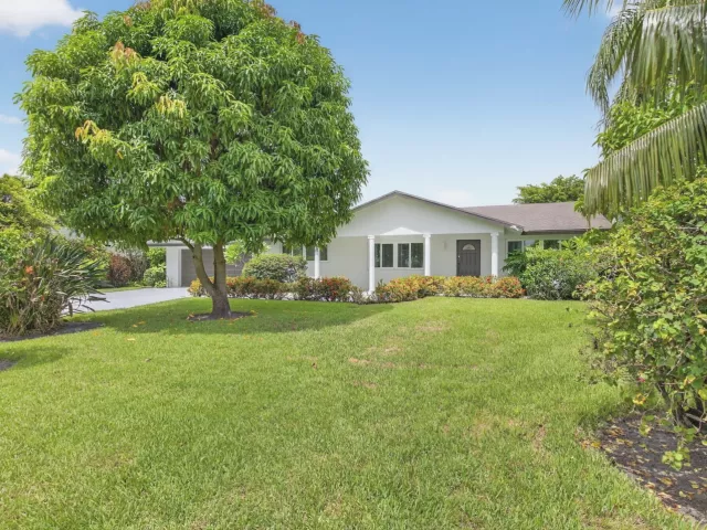 Продажа дома по адресу 4599 BRADY Boulevard - фото 9354049