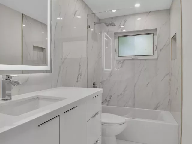 Продажа дома по адресу 4599 BRADY Boulevard - фото 9354079