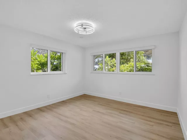 Продажа дома по адресу 4599 BRADY Boulevard - фото 9354081