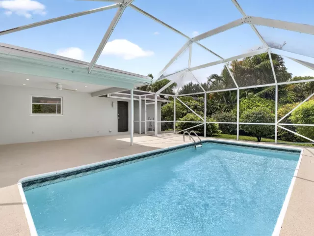 Продажа дома по адресу 4599 BRADY Boulevard - фото 9354084