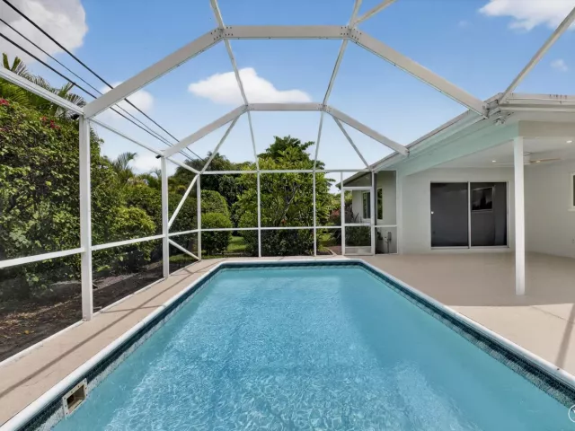 Продажа дома по адресу 4599 BRADY Boulevard - фото 9354050