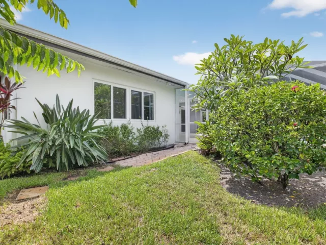 Продажа дома по адресу 4599 BRADY Boulevard - фото 9354089