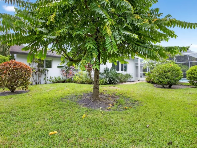 Продажа дома по адресу 4599 BRADY Boulevard - фото 9354090