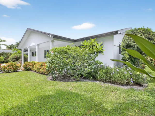 Продажа дома по адресу 4599 BRADY Boulevard - фото 9354092