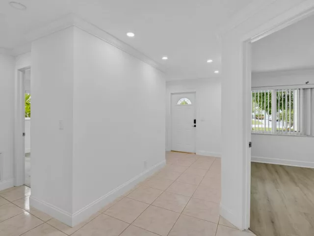Продажа дома по адресу 4599 BRADY Boulevard - фото 9354053