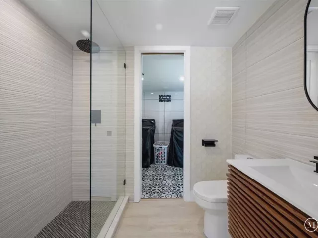 Продажа дома по адресу 823 33RD Street - фото 9365296