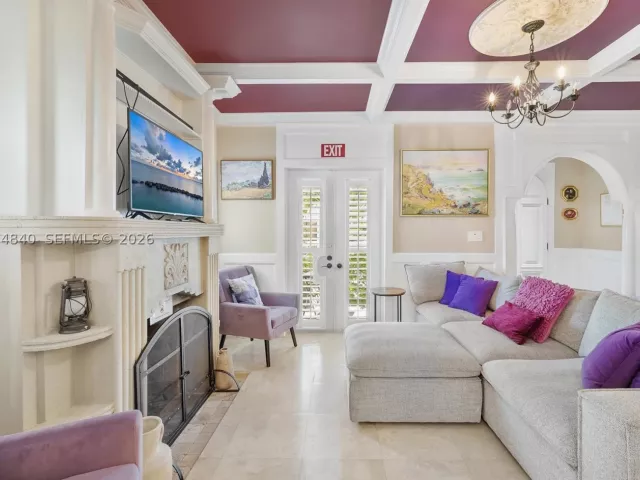 Продажа дома по адресу 312 Fillmore St - фото 9346506