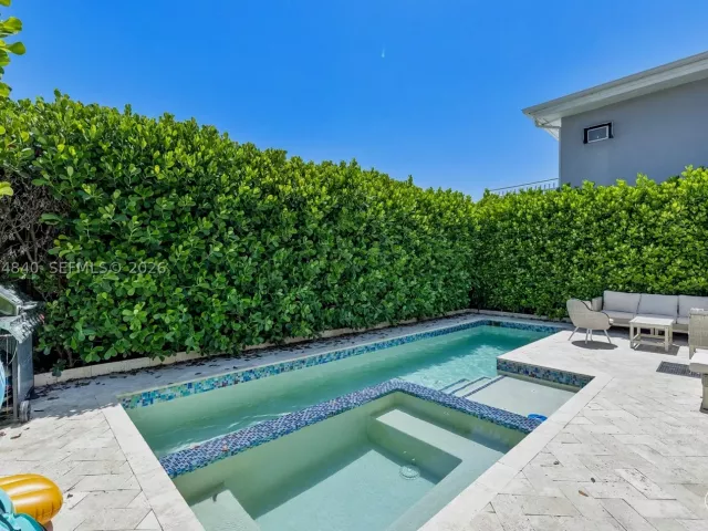 Продажа дома по адресу 312 Fillmore St - фото 9346535