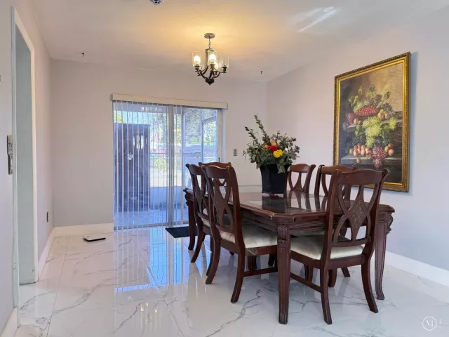 Продажа дома по адресу 7201 MCKINLEY Street - фото 9344497