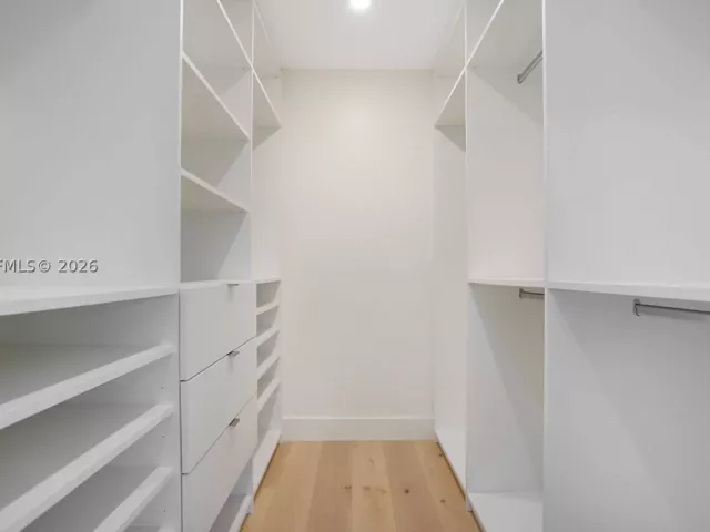 Продажа дома по адресу 2311 SW 5th Ave - фото 9347645