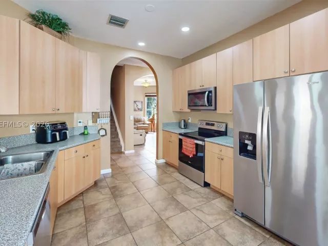 Продажа дома по адресу 2215 Portofino Ave - фото 9368028