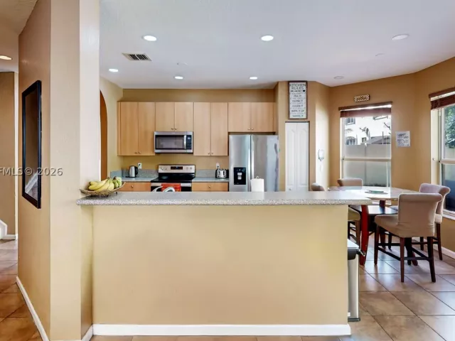 Продажа дома по адресу 2215 Portofino Ave - фото 9368031