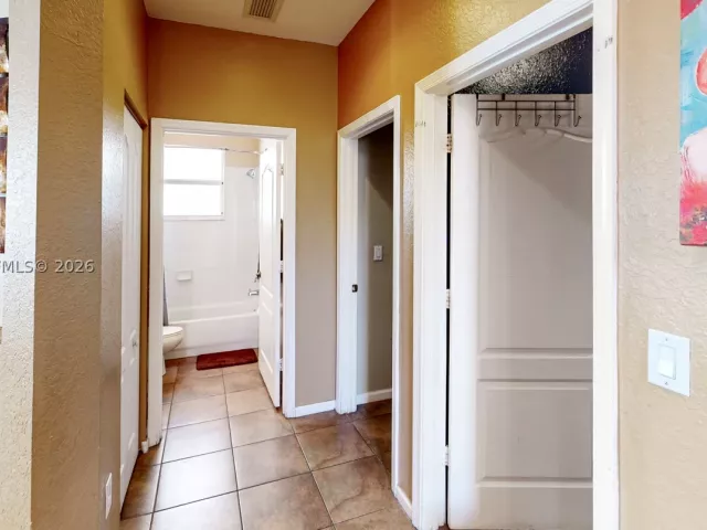 Продажа дома по адресу 2215 Portofino Ave - фото 9368039