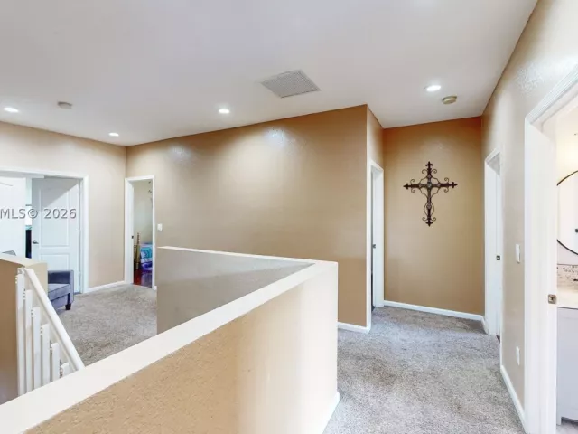 Продажа дома по адресу 2215 Portofino Ave - фото 9368044