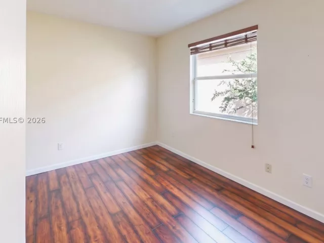 Продажа дома по адресу 2215 Portofino Ave - фото 9368058