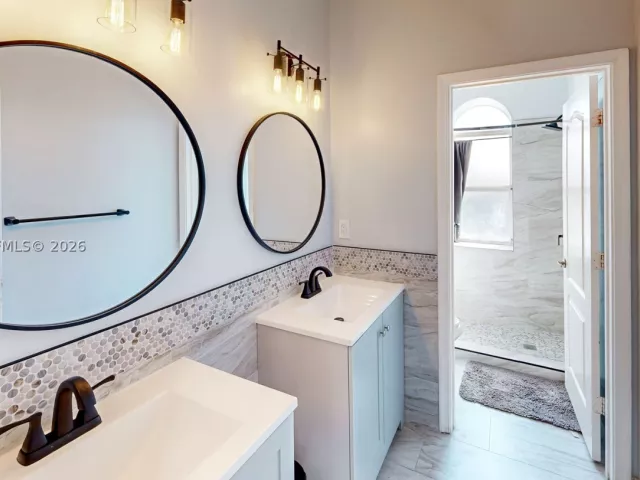 Продажа дома по адресу 2215 Portofino Ave - фото 9368059