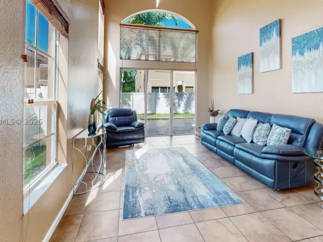 Продажа дома по адресу 2215 Portofino Ave - фото 9368019