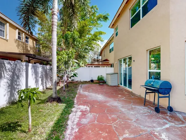 Продажа дома по адресу 2215 Portofino Ave - фото 9368067