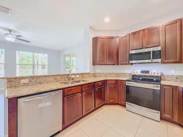 Продажа дома по адресу 57 ATWELL Drive - фото 9365308