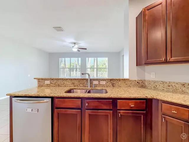 Продажа дома по адресу 57 ATWELL Drive - фото 9365309