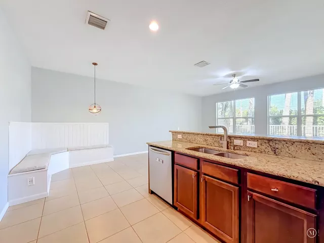 Продажа дома по адресу 57 ATWELL Drive - фото 9365310