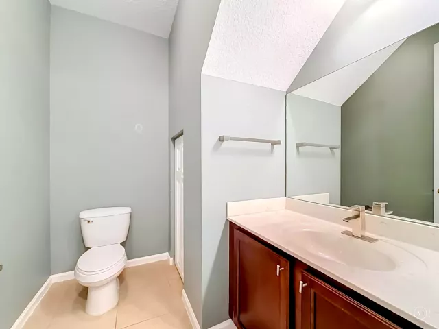 Продажа дома по адресу 57 ATWELL Drive - фото 9365313