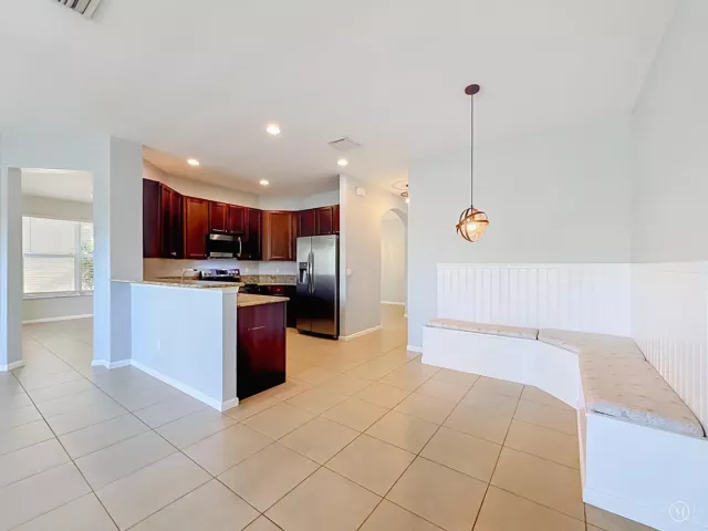 Продажа дома по адресу 57 ATWELL Drive - фото 9365307