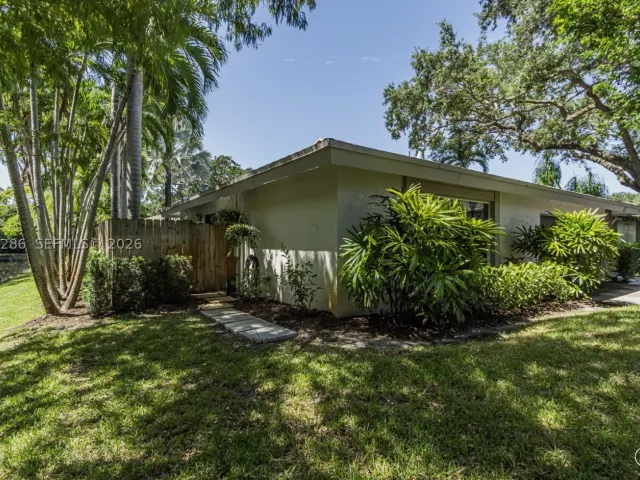Продажа дома по адресу 13 Dogwood Rd - фото 9373330