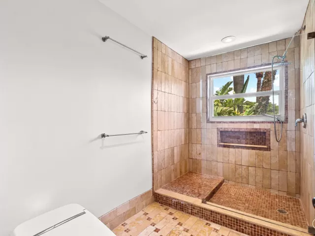 Продажа дома по адресу 5158 MAJORCA CLUB Drive - фото 9368304