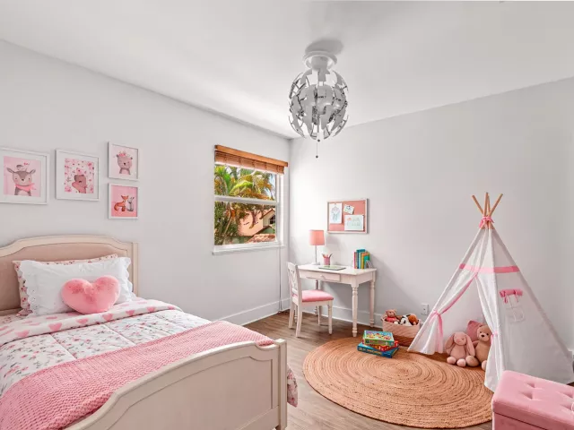 Продажа дома по адресу 5158 MAJORCA CLUB Drive - фото 9368308