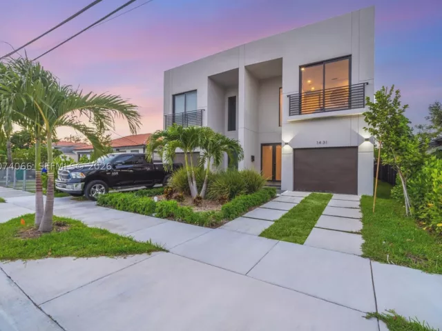 Продажа дома по адресу 1431 SW 20th St - фото 9378635
