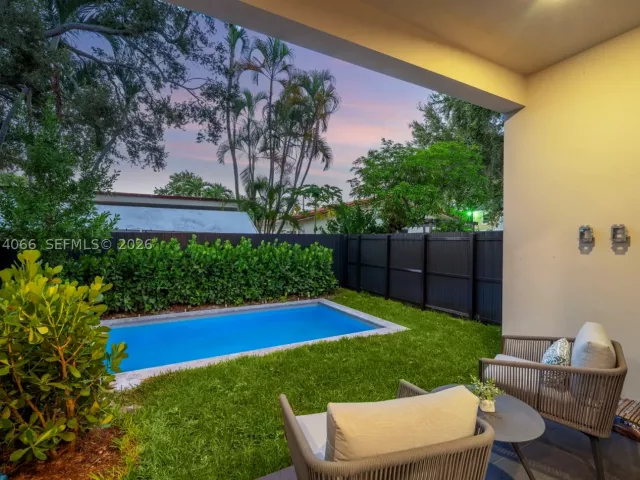 Продажа дома по адресу 1431 SW 20th St - фото 9378638
