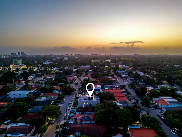 Продажа дома по адресу 1431 SW 20th St - фото 9378639