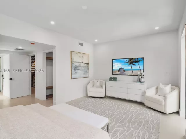 Продажа дома по адресу 1431 SW 20th St - фото 9378663