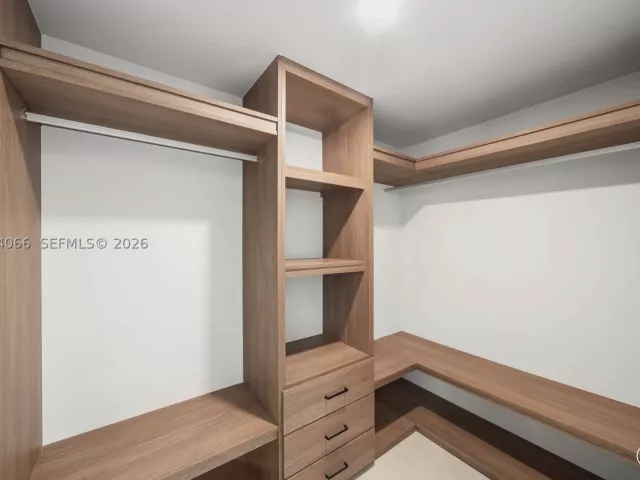 Продажа дома по адресу 1431 SW 20th St - фото 9378664