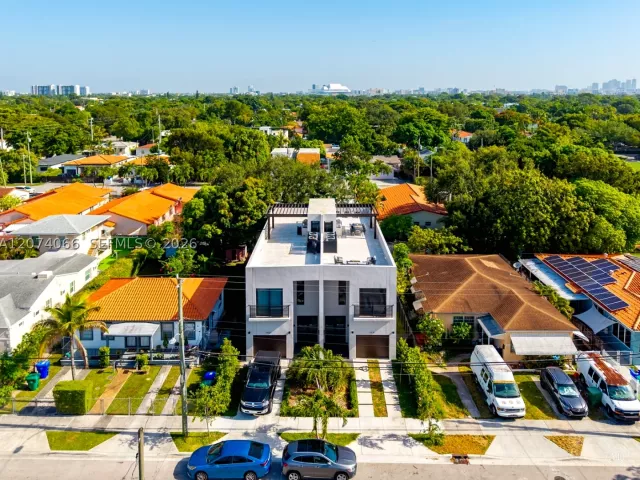 Продажа дома по адресу 1431 SW 20th St - фото 9378686