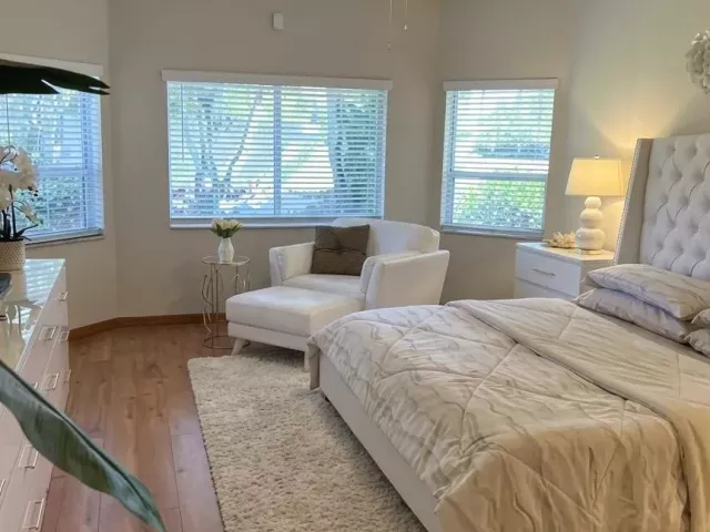 Продажа дома по адресу 18301 NW 16th Street - фото 9353403